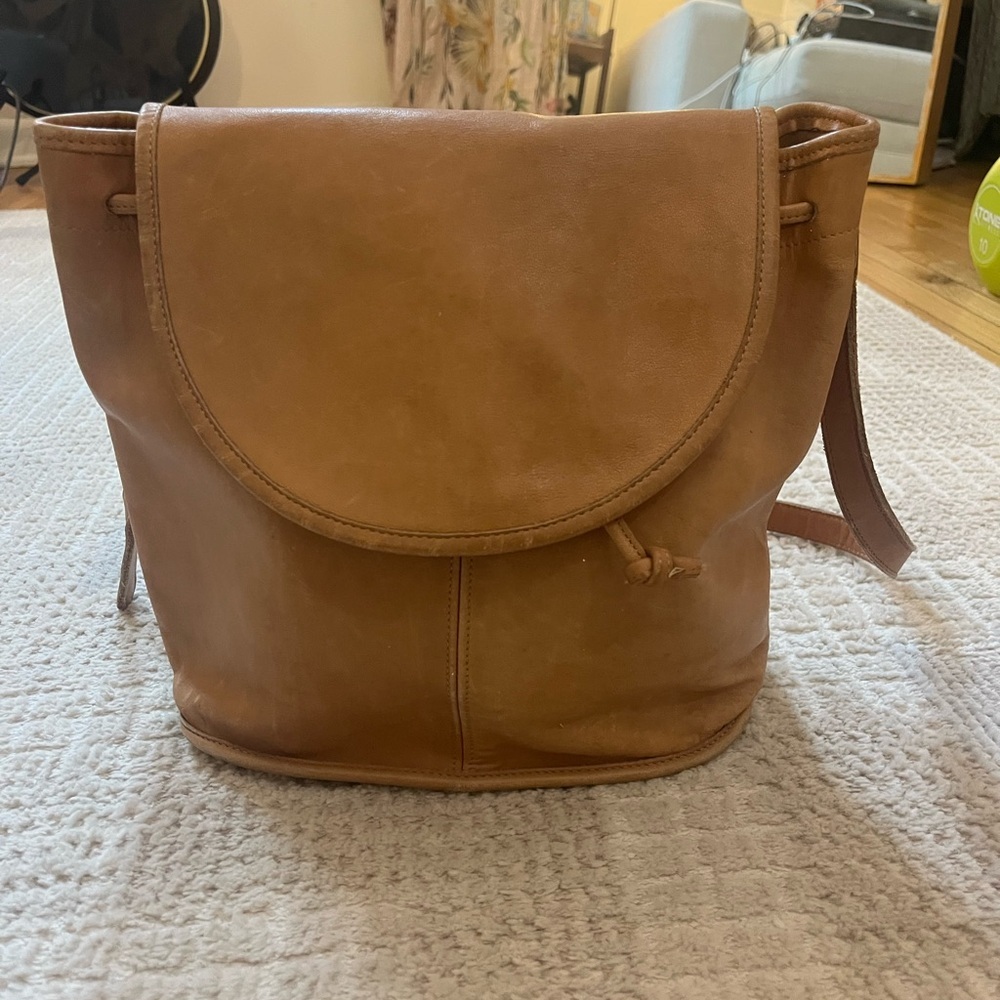 Vintage Coach Classic 529-8715 Drawstring Flap Bucket Bag Tan Leather Crossbody